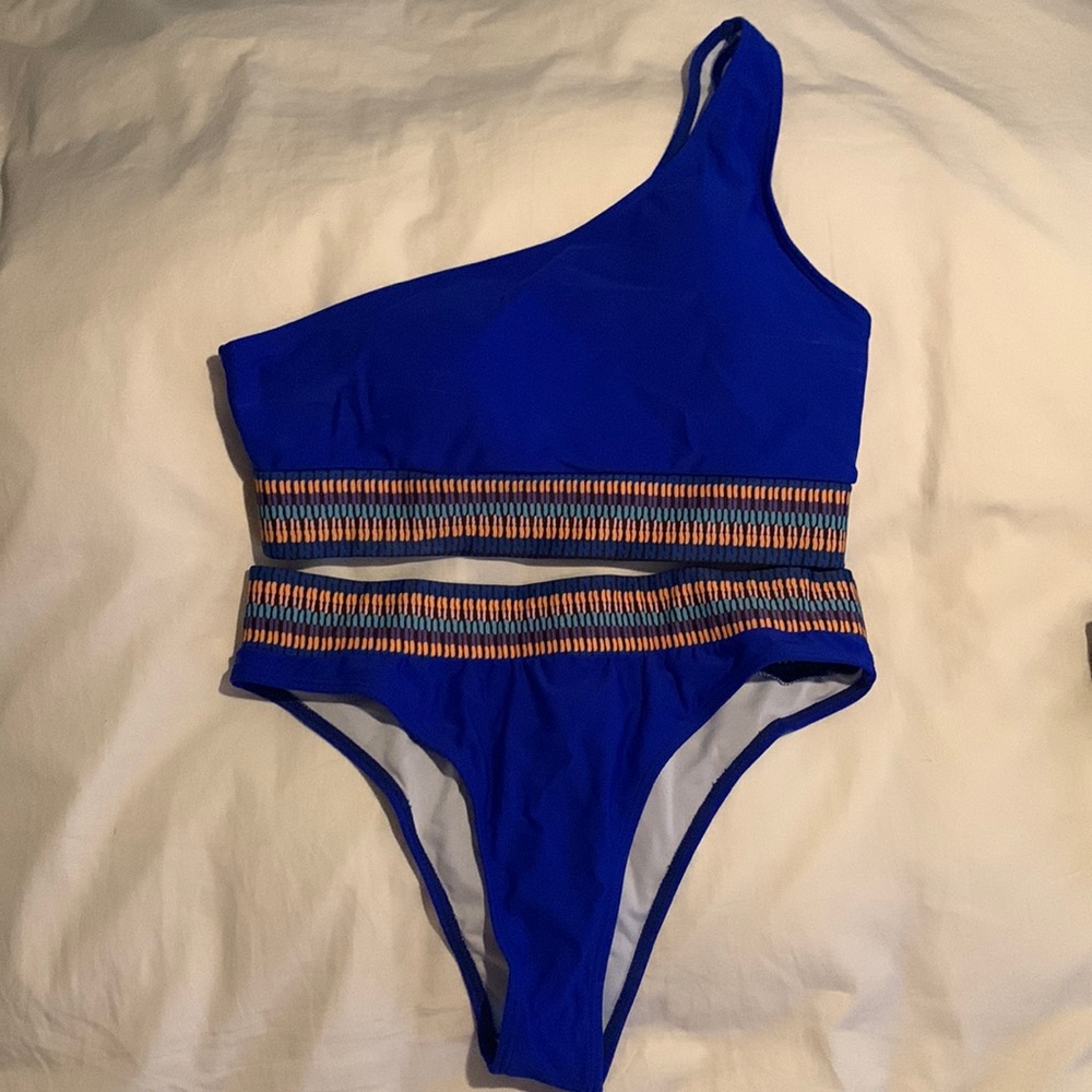 Never worn large bikini